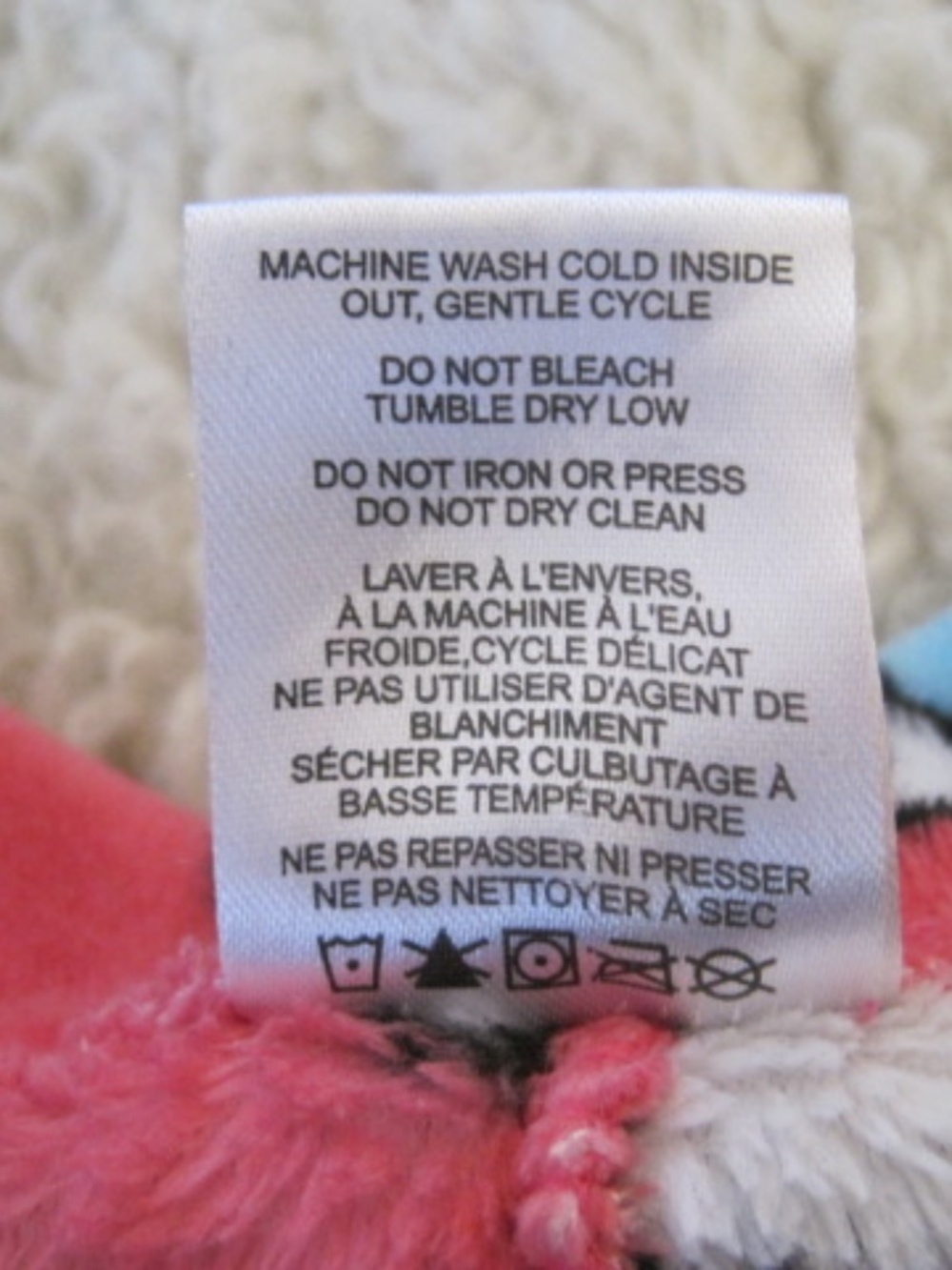 Hello Kitty Plush Pyjama/Lounge Shorts - Picture 6 of 9